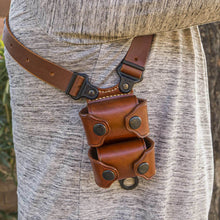 Load image into Gallery viewer, Galco SSL32 Speedloader Case Holds 2 Speedloaders Tan Leather
